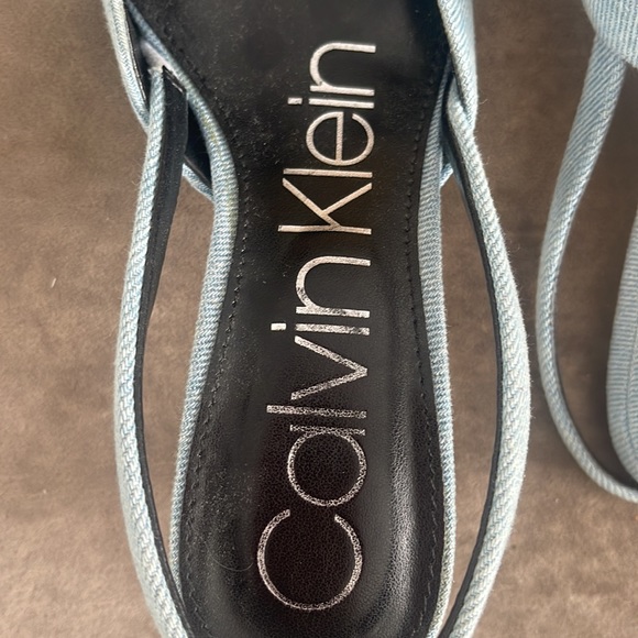 Calvin Klein Coreta Pump sling back. 3 in heel. Color- light denim Size- 5 - Picture 8 of 8